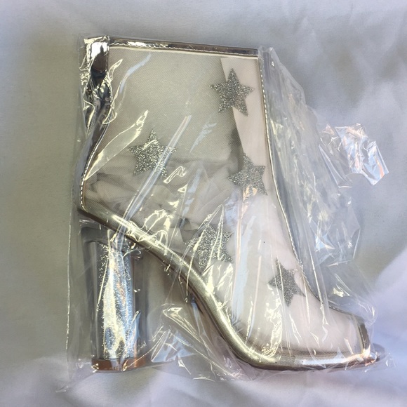 Heels - Picture 2 of 3